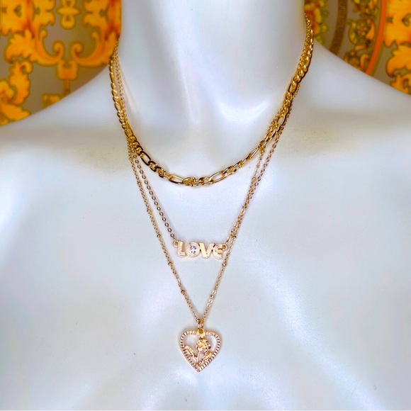 Gold plated love 💗 rose 🥀 heart layered necklace figaro chain - Picture 1 of 3
